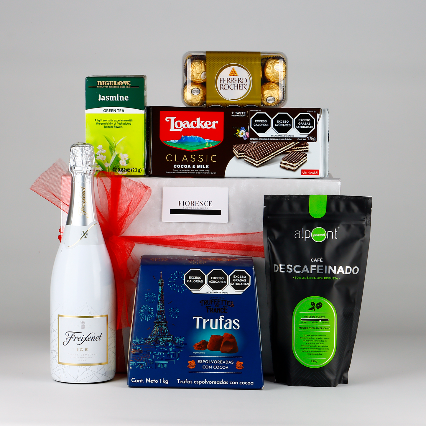 Gift Box with Freixenet Sparkling White Wine and More
