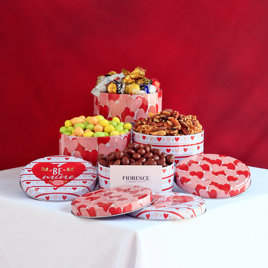 "I Love You" Sweet Gift Tower with Mixed Nuts - Giftbaskets México