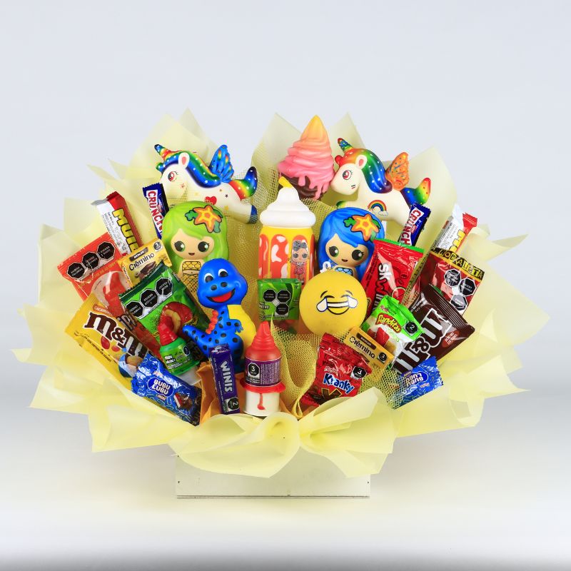 Squishies and Sweets Candy Bouquet - Giftbaskets México