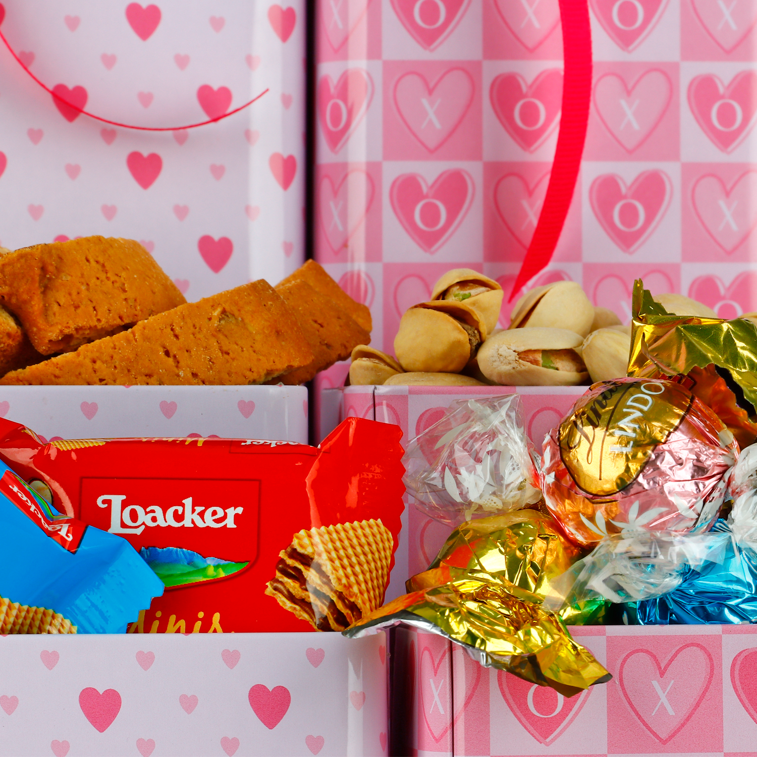 Torre de Delicias y Rosas Eternas.