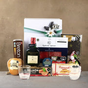 Christmas Gift Box with Buchanan's Deluxe 12-Year-Old Scotch Whisky and Gourmet Snacks