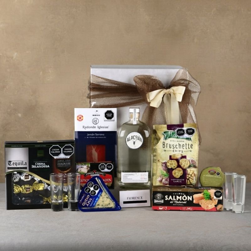 Alacrán Añejo Cristalino Deluxe Gift Box – Gourmet Spanish Selection-1