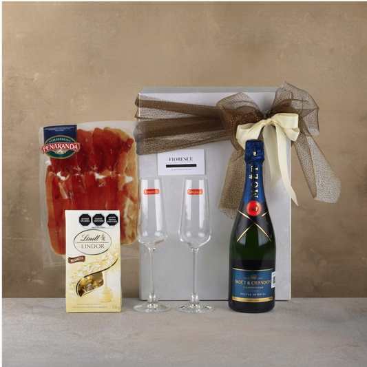 "Champagne & Serrano" Luxury Gift Box: Moët & Chandon Nectar Imperial & Premium Pairing