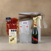 "Champagne & Serrano" Luxury Gift Box: G.H. Mumm Brut & Premium Pairing