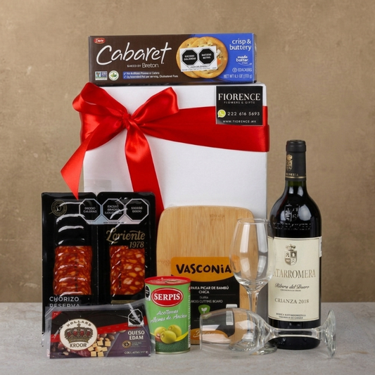 Gourmet Gift with Matarromera Wine