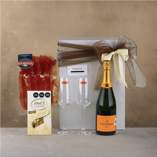 "Champagne & Serrano" Luxury Gift Box: Veove Clicquot & Premium Pairing