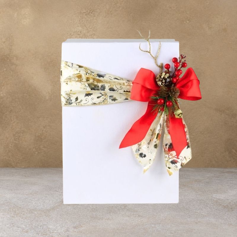 Christmas Gourmet Gift "Champagne & Serrano" Luxury Gift Box: Piper Herdsieck & Premium Pairing-3