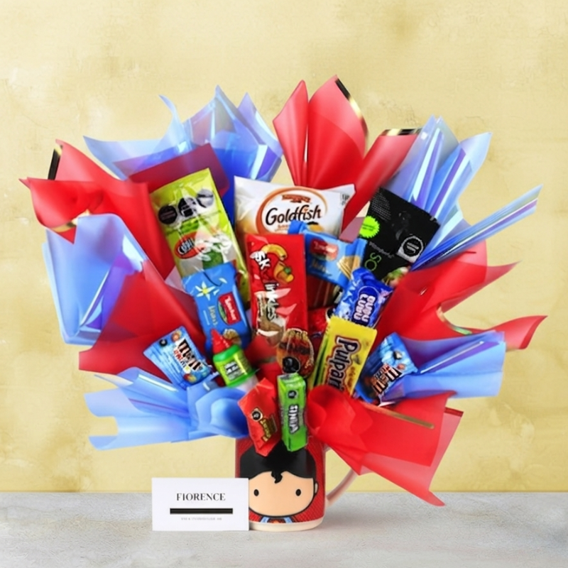 "Justice League Heroes" Candy Bouquet. Collectible Mug & 15 Sweets.