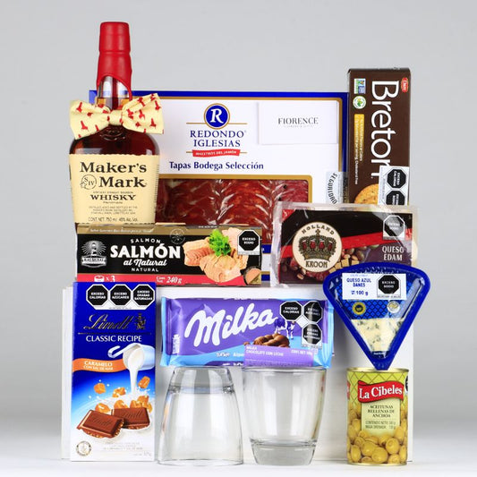 Gourmet Gift with Whisky, Bread and More - Giftbaskets México