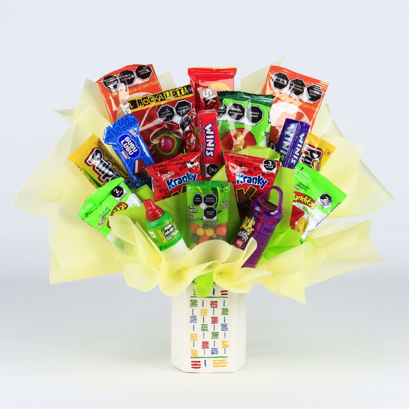 Sweet Surprise Candy Bouquet - Giftbaskets México