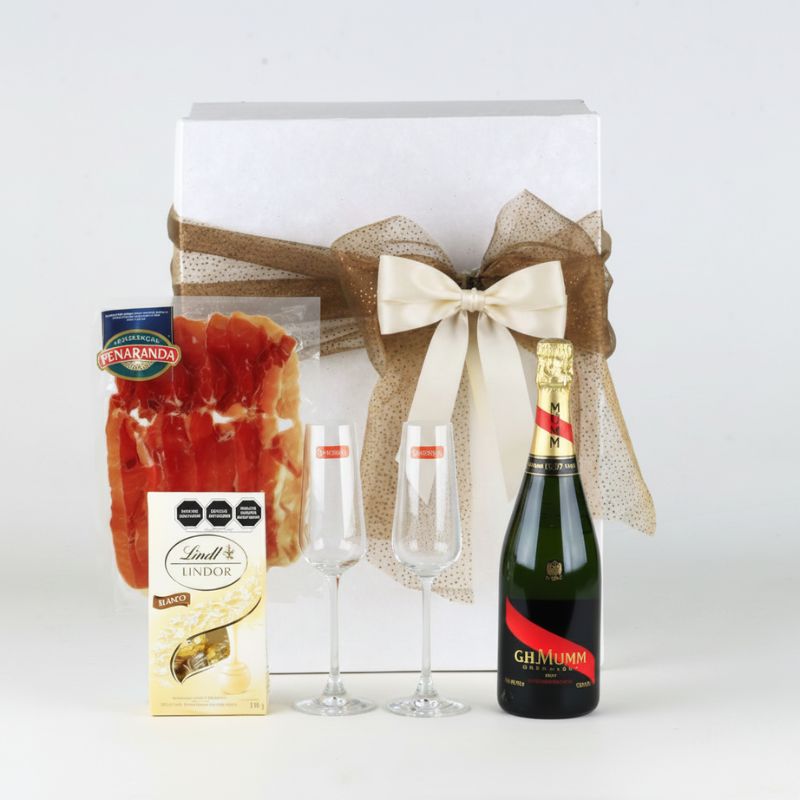 "Champagne & Serrano" Luxury Gift Box: G.H. Mumm Brut & Premium Pairing