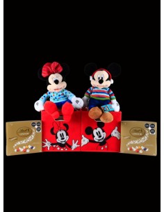 Minnie and Mickey couple...